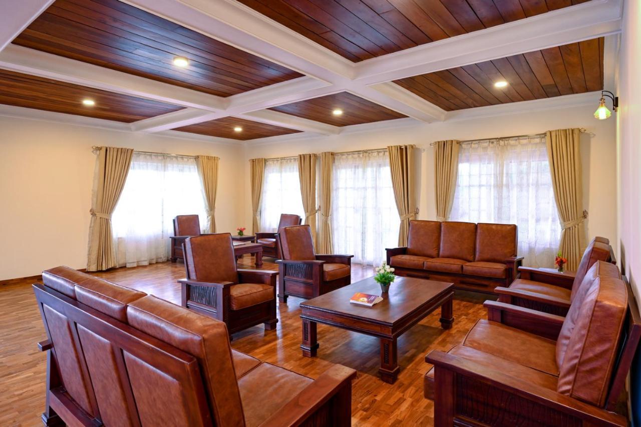 Petals Nilgiris Hotel Ooty Ngoại thất bức ảnh